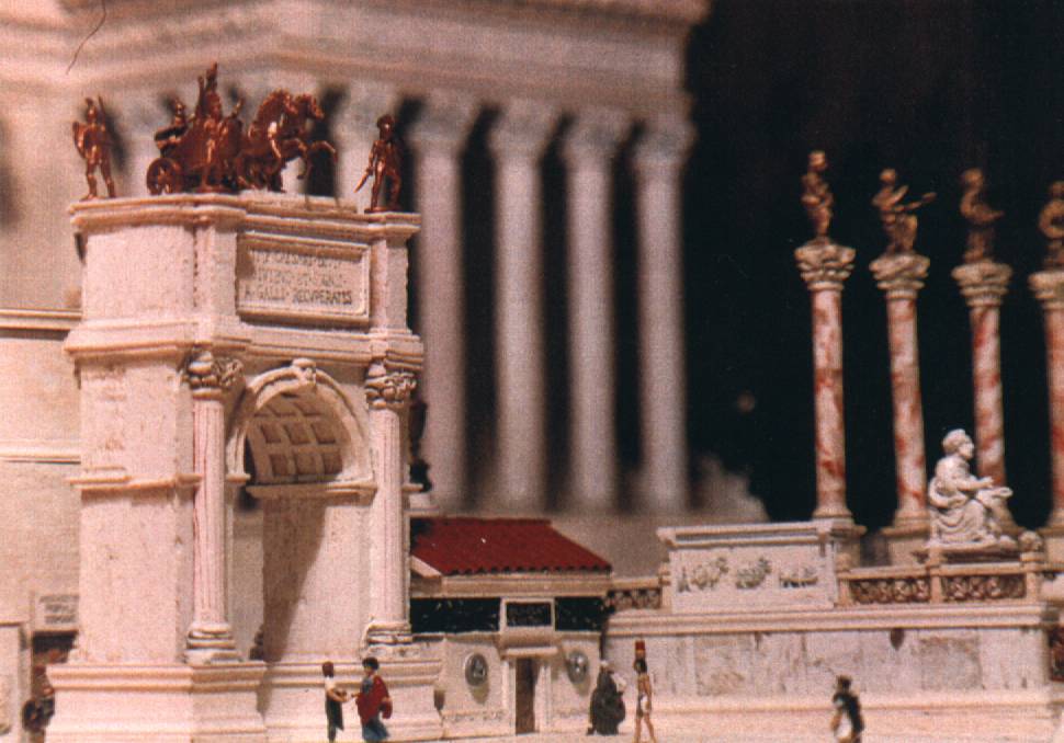 A crowd gathers at the elevated platform of the Rosta Augustus.